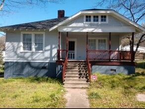 Building Photo - 1004 W 5th Ave