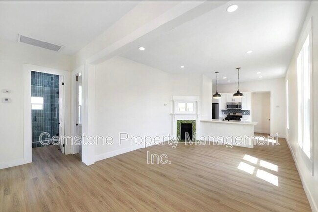 Building Photo - 6250 Stewart St