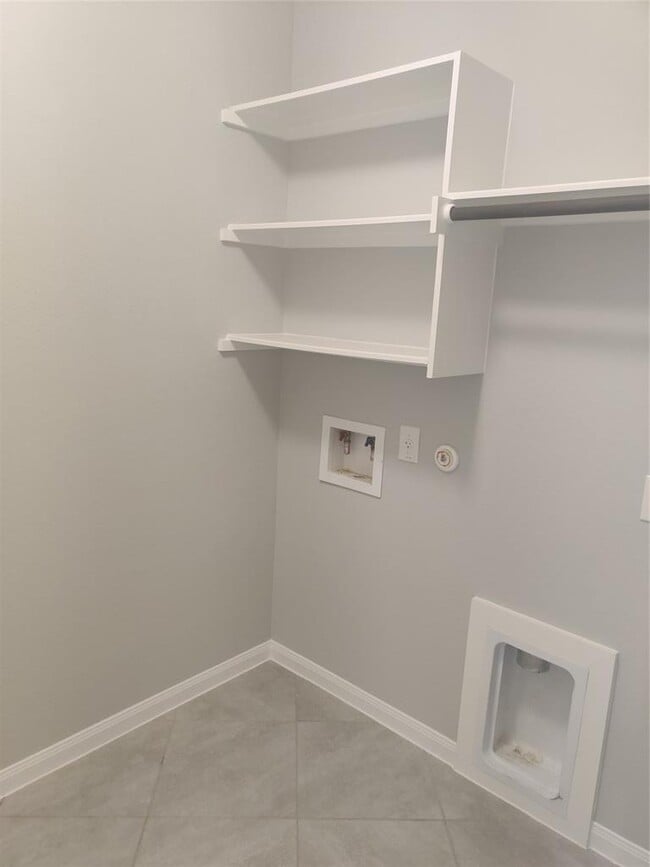Building Photo - 3332 Lauren Nicole Ln