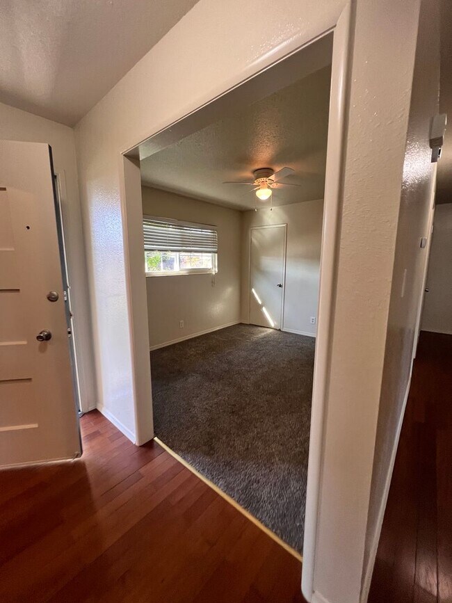 Building Photo - Available right away - 4 bedroom 2 bath