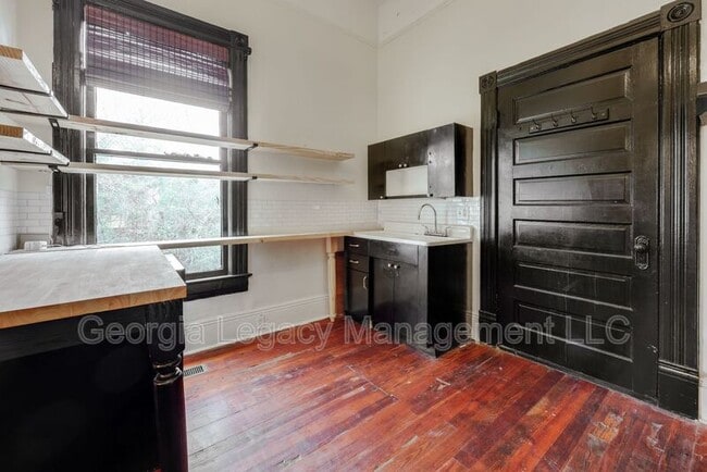 Building Photo - 295 Oglethorpe Ave
