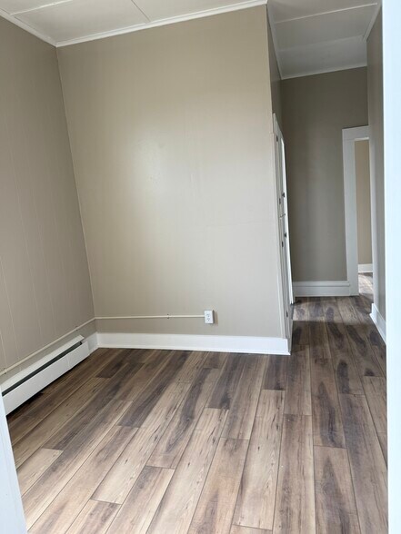 Building Photo - 264 Fond du Lac Ave