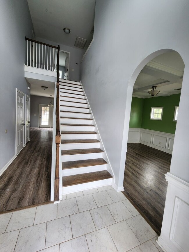 Building Photo - 1237 Peacock Trail