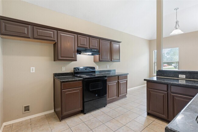 Building Photo - 9104 N Green River Dr