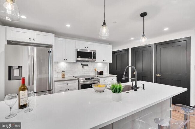 Building Photo - 39 V St NW