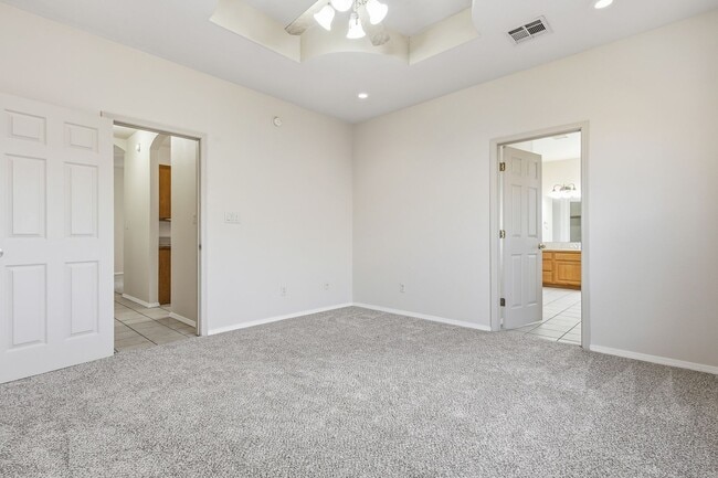 Building Photo - Conveniently Located 4 Bedroom 2 Bath Home