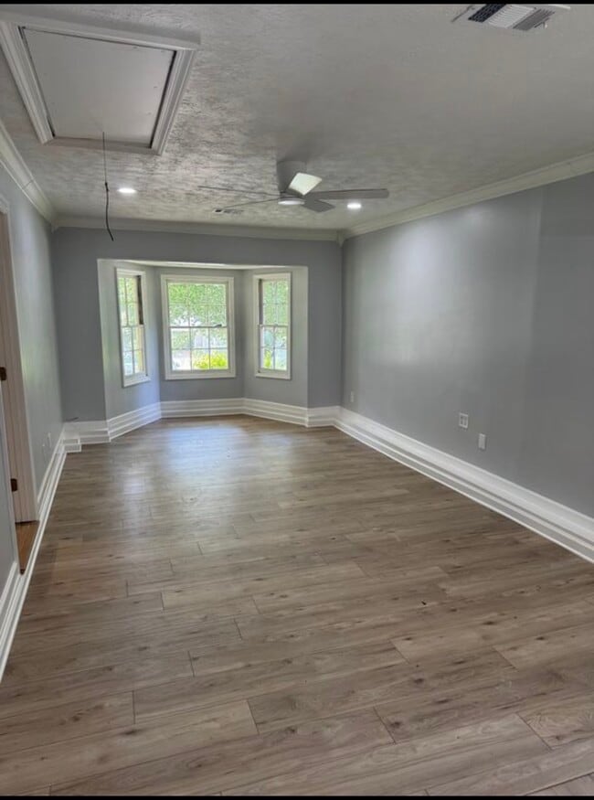 Building Photo - 4251 Friar Tuck Ln