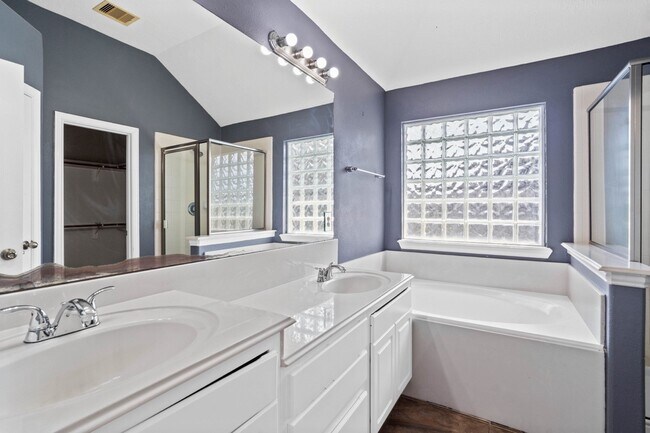 Building Photo - 24830 Mason Trail Dr