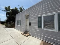 Building Photo - 400 N Springfield Rd