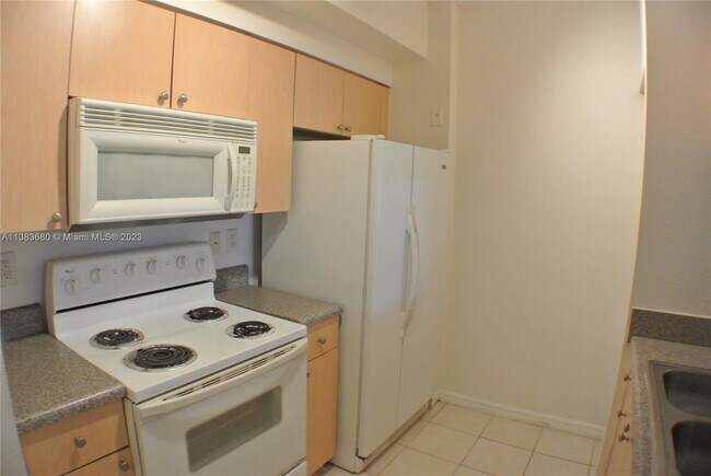 Building Photo - 2792 Center Court Dr