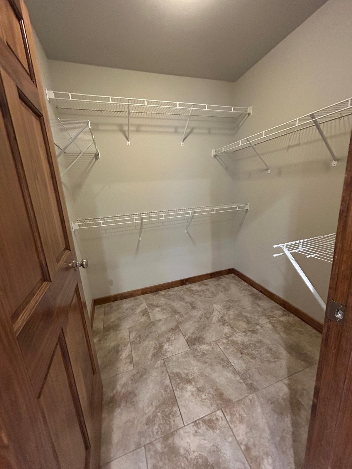 Building Photo - 105 Kula Ct
