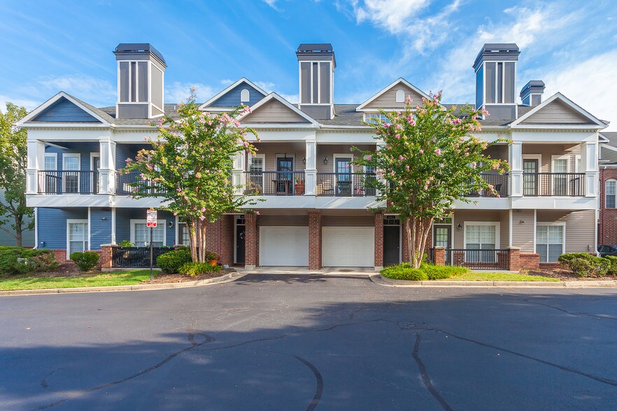 The Carriage Homes at Wyndham Glen Allen, VA Apartment