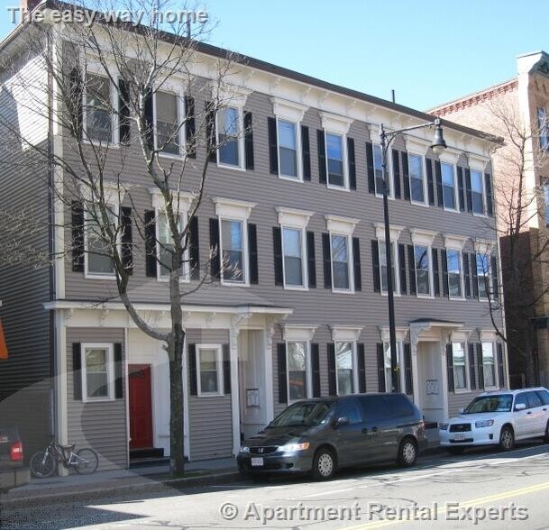Building Photo - 1204 Cambridge St