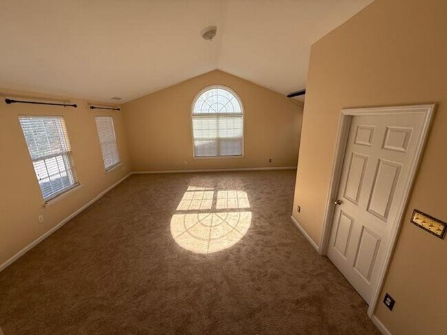 Building Photo - 3601 Pritchard Ct