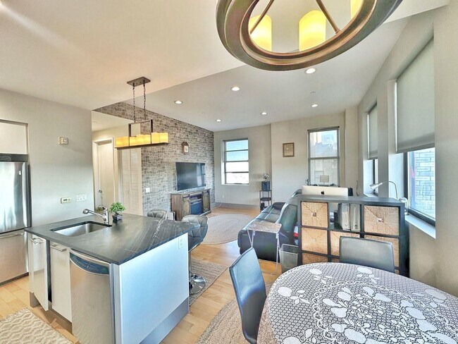 Building Photo - 4 Beacon Way