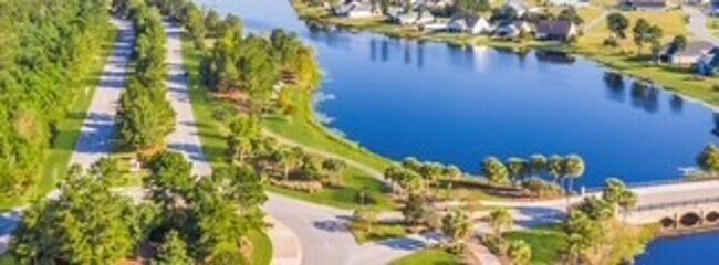 Building Photo - Welcome To The Preserves At Hiltonhead Lakes