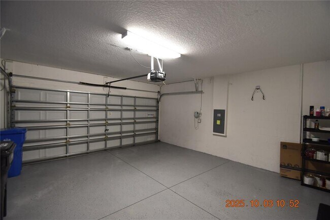 Building Photo - 9511 Channing Hill Dr