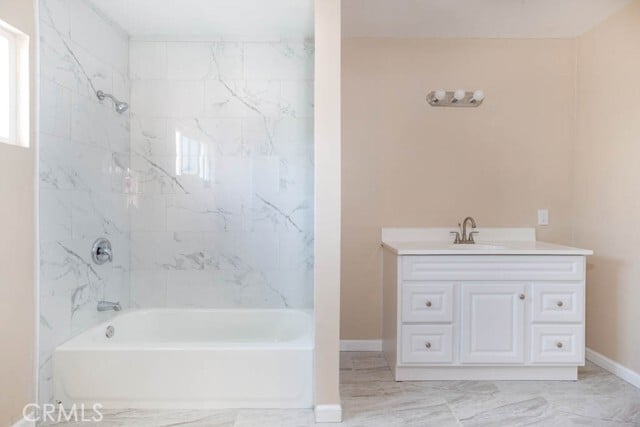 Building Photo - 3711 W 110th St