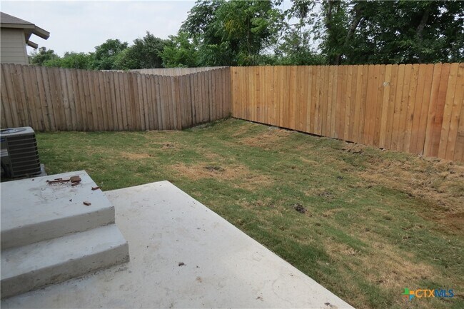 Building Photo - 298 Rosalie Dr