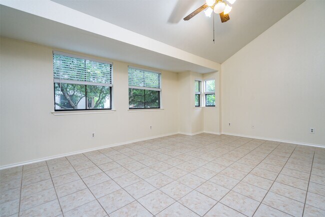 Building Photo - 1103 Dulles Ave