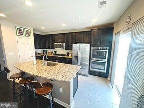 Building Photo - 25576 Tolar Square