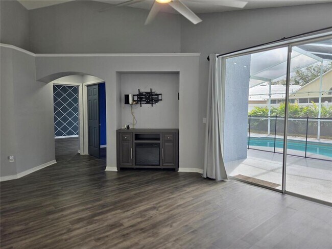 Building Photo - 10117 Somersby Dr
