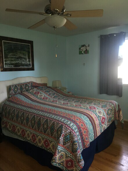 Master Bedroom - 7417 Dunston St