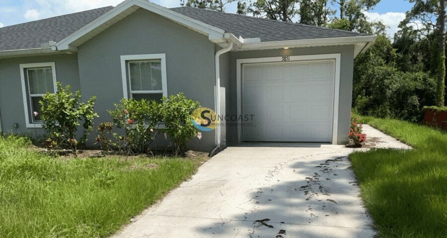 Building Photo - 3851 Hollycrest St