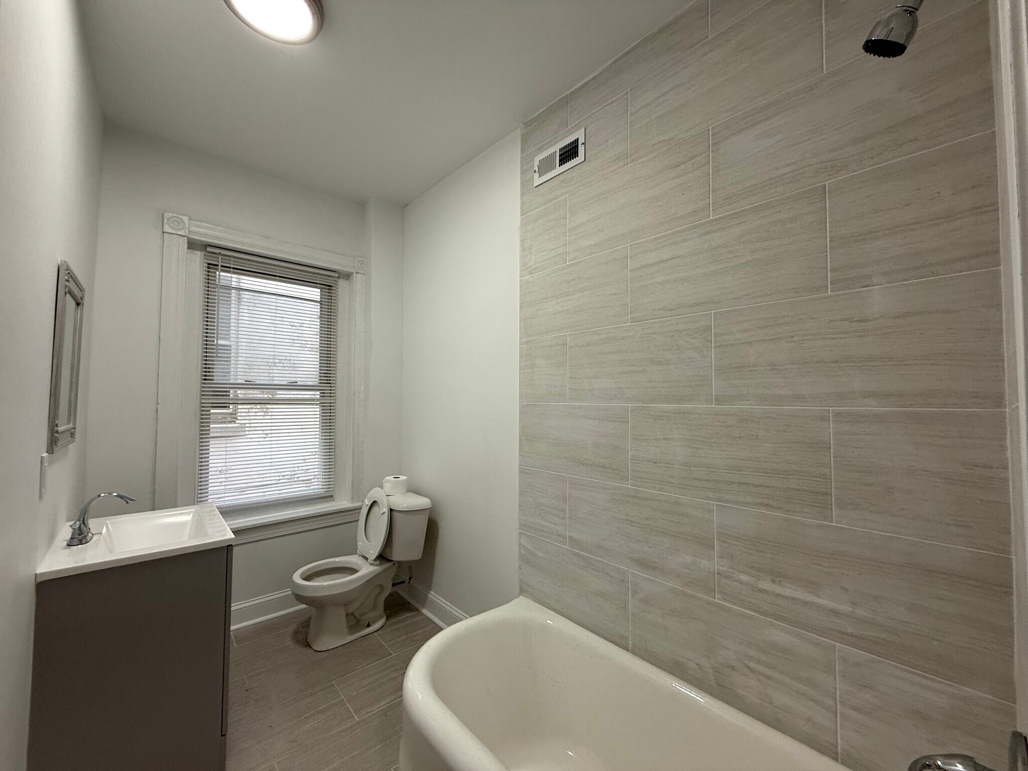 Bathroom - 5211 Ridge Ave