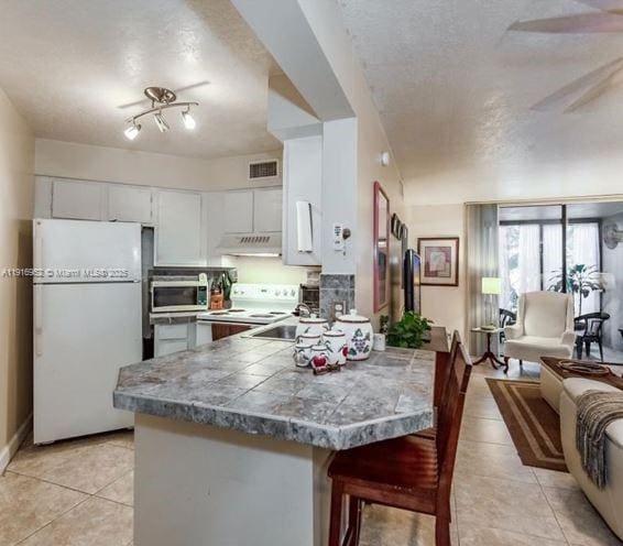 Building Photo - 212 Lake Pointe Dr