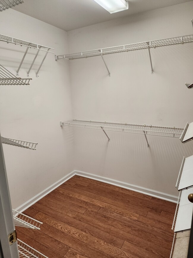 Building Photo - 3522 Valley Haven Ct