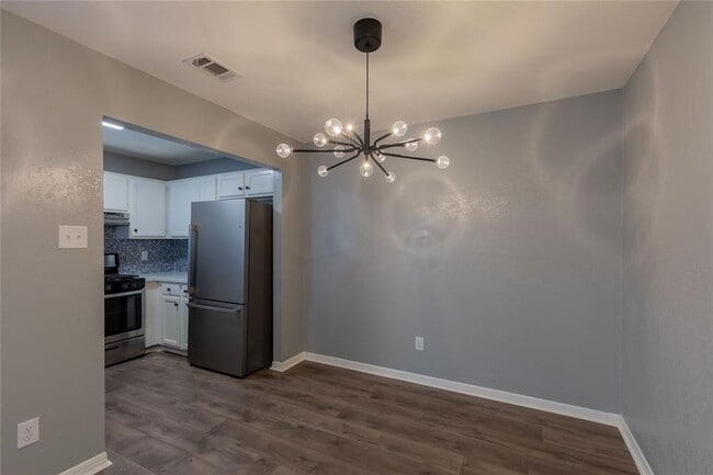 Building Photo - 317 Rawhide Loop