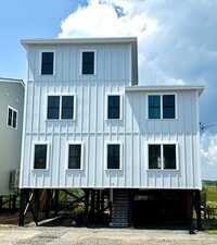 Building Photo - 79 North End