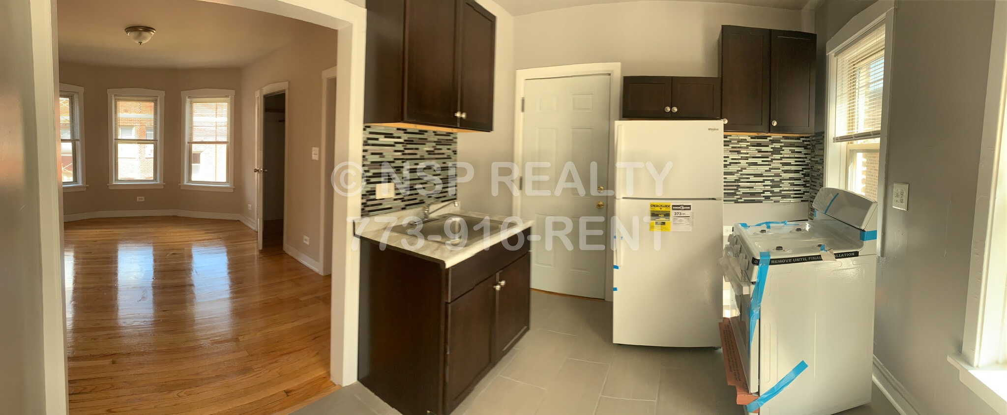 Building Photo - 4027 W Melrose St