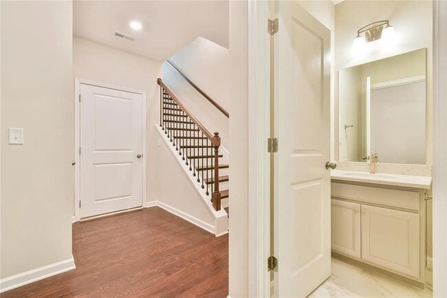 Building Photo - 380 Provenance Dr