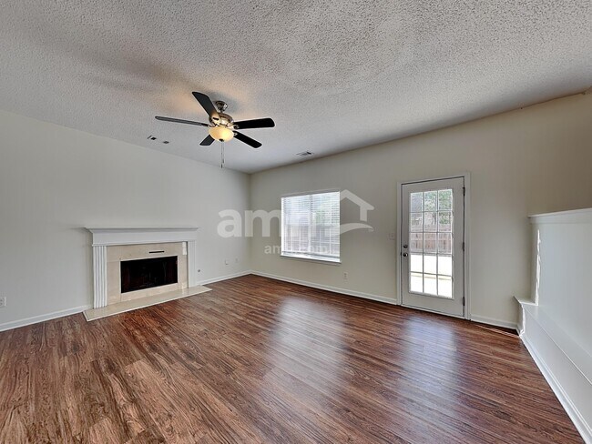 Building Photo - 4729 Score Ct