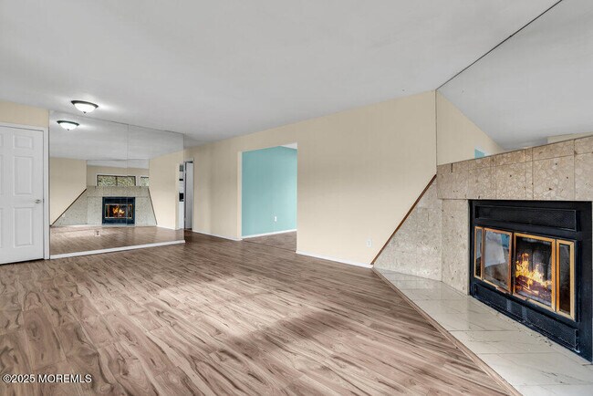 Building Photo - 1841 2nd Ave