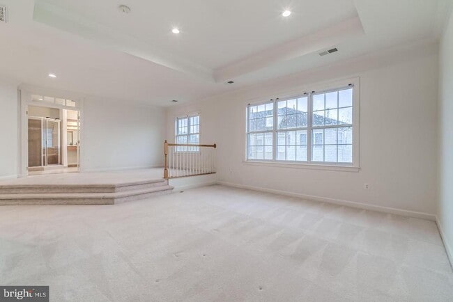 Building Photo - 24909 Pinebrook Rd