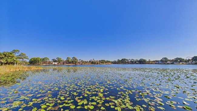 Building Photo - 301 Lullwater Dr