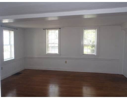 Building Photo - 212 Water St