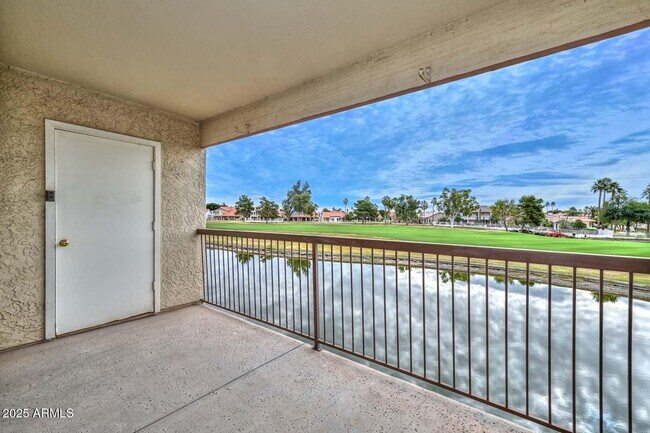 Building Photo - 7101 W Beardsley Rd