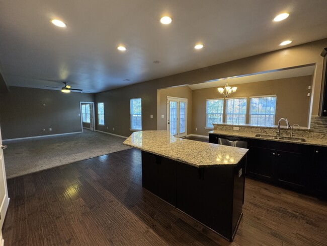 Building Photo - 103 Cape Landing