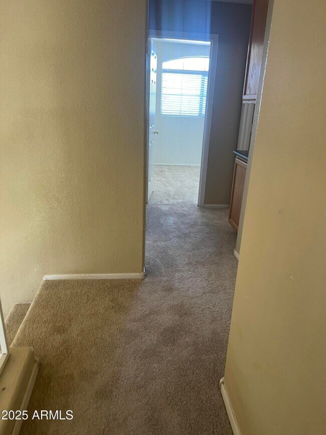 Building Photo - 1381 W Pelican Ct