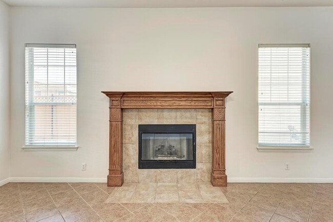 Building Photo - 1906 W 42nd St