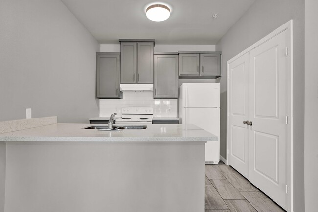 Building Photo - 4250 Dorel Dr