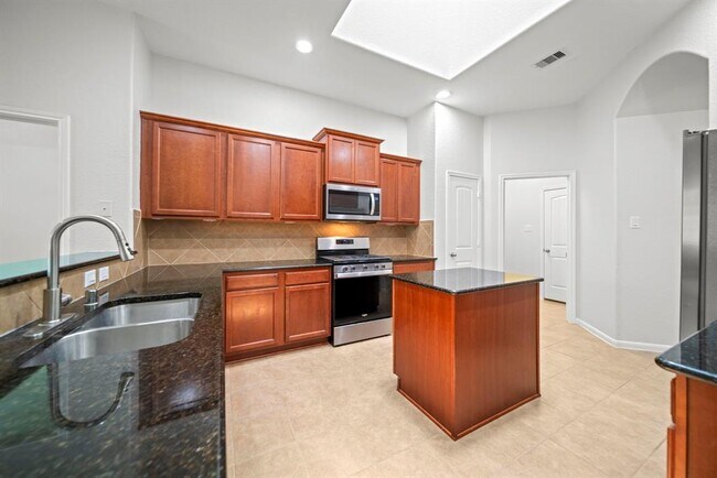Building Photo - 1055 Forest Haven Ct