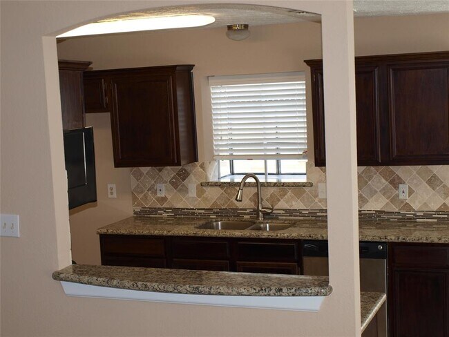 Building Photo - 2531 Northern Dr