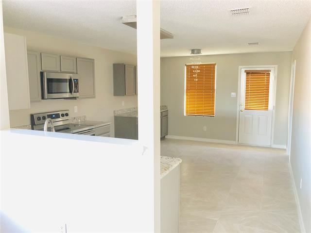 Building Photo - 1620 Flagstone Ln