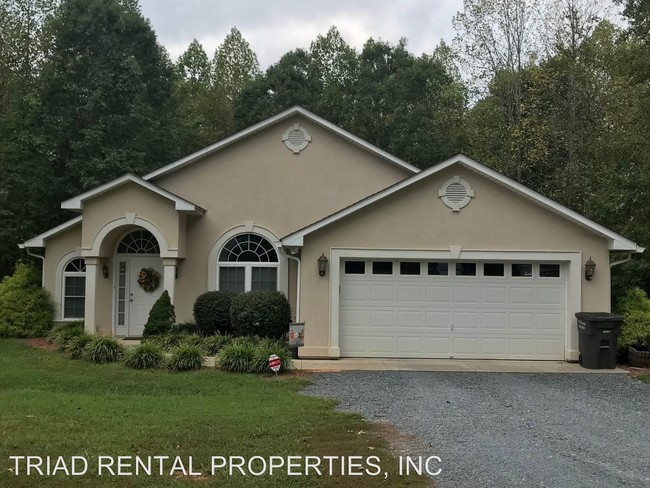 Primary Photo - 3 br, 2 bath House - 3528 LASSITER MILL ROAD