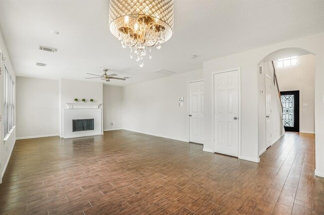Building Photo - 403 Mystic Glen Loop